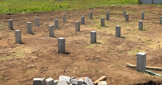 Фундамент на забивных жб сваях под ключ в Чехове - фундамент из забивных железобетонных свай цена от 3189 руб/м2